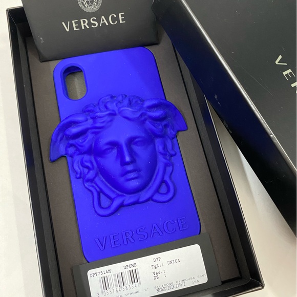 Versace iphone case - Picture 2 of 3
